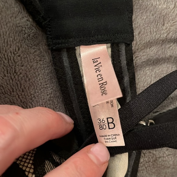 Lace bra - Picture 4 of 4